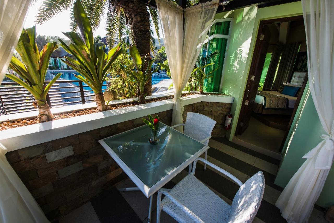 Acuatico Beach Resort & Hotel Inc. San Juan  Exterior photo